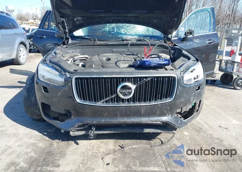 2016 Volvo Xc90 T6 Momentum z USA, uszkodzony, nr VIN YV4A22PKXG1095069
